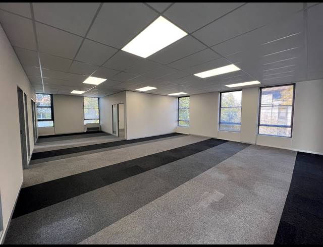 2,000M² OFFICE TO LET IN ROSEBANK